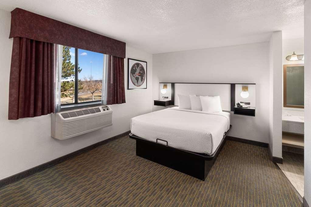 Sylo Hotel Denver Airport, A Ramada By Wyndham オーロラ 部屋 写真