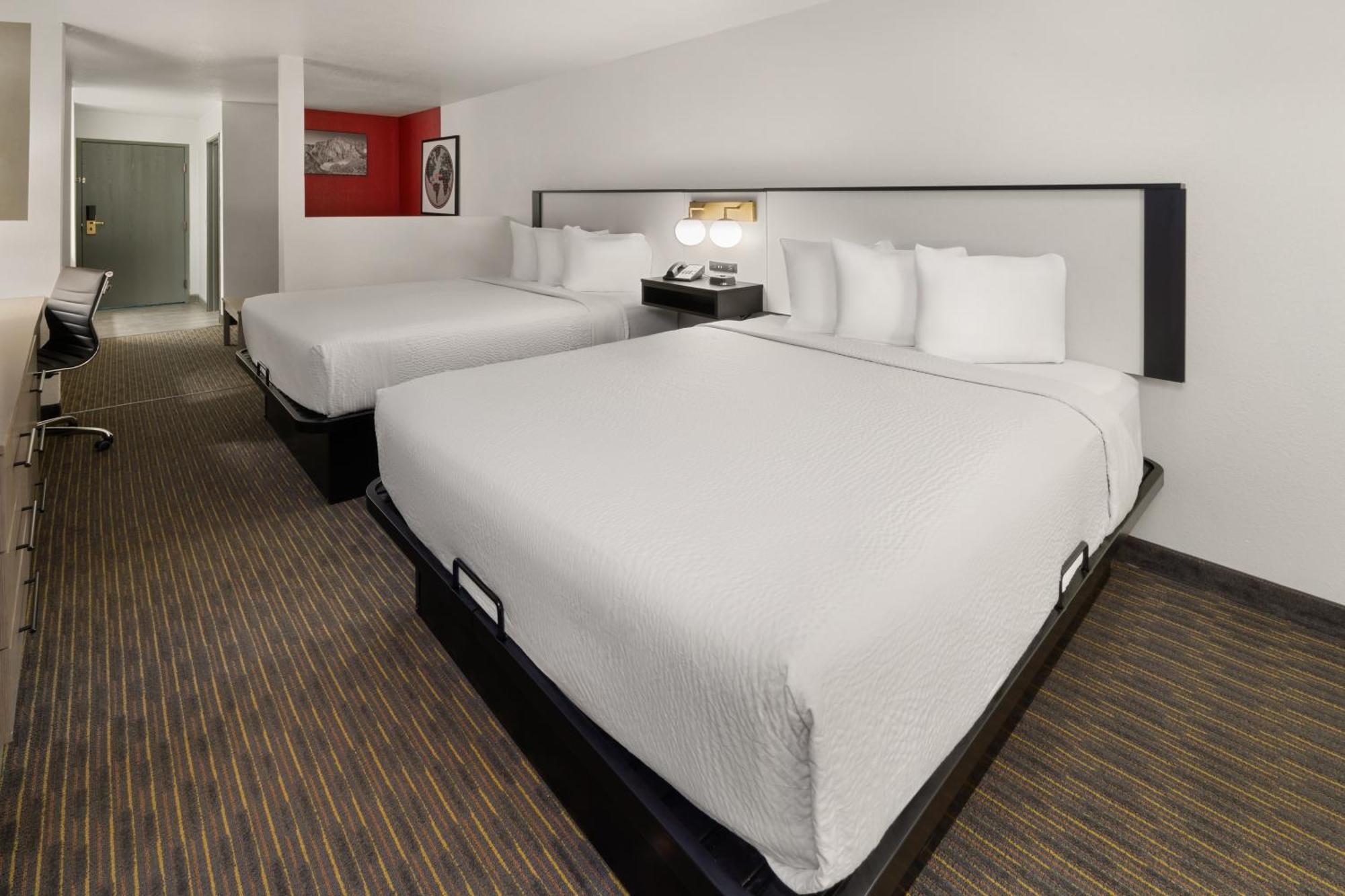 Sylo Hotel Denver Airport, A Ramada By Wyndham オーロラ エクステリア 写真