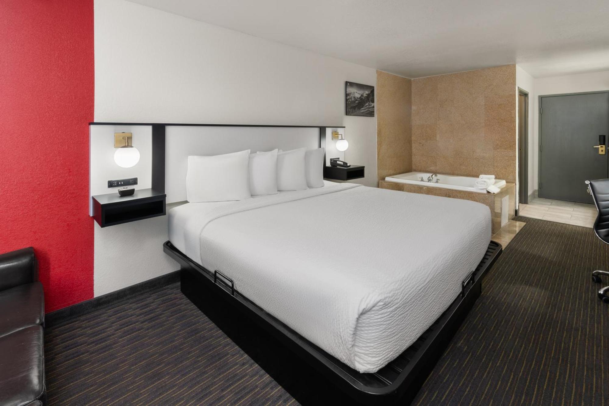 Sylo Hotel Denver Airport, A Ramada By Wyndham オーロラ エクステリア 写真